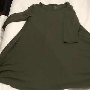 Flowy green dress